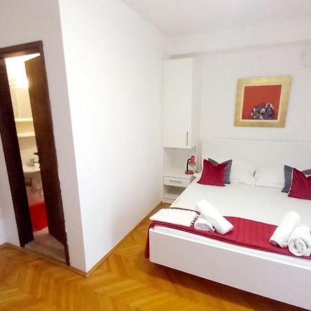 Apartments Miranda Sea & Nature Makarska Exterior photo