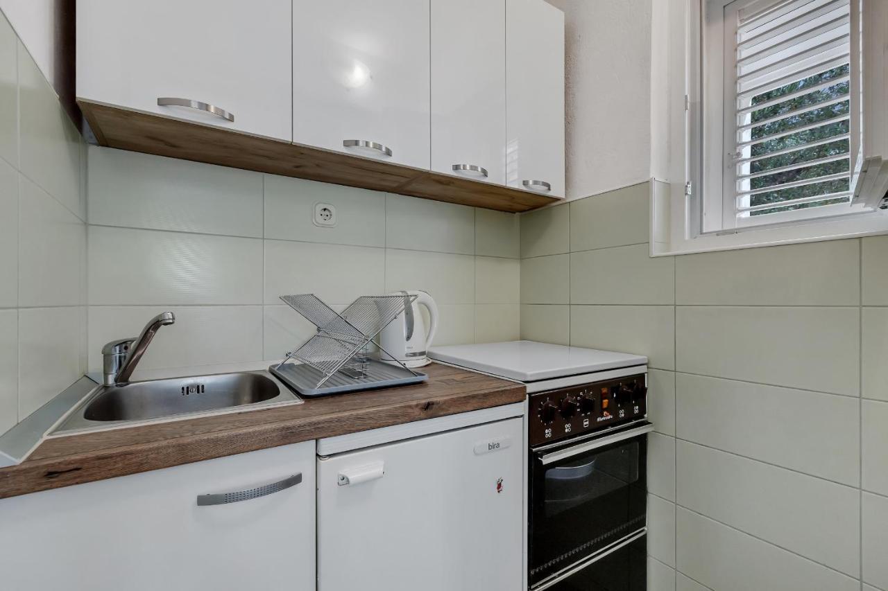 Apartments Miranda Sea & Nature Makarska Exterior photo