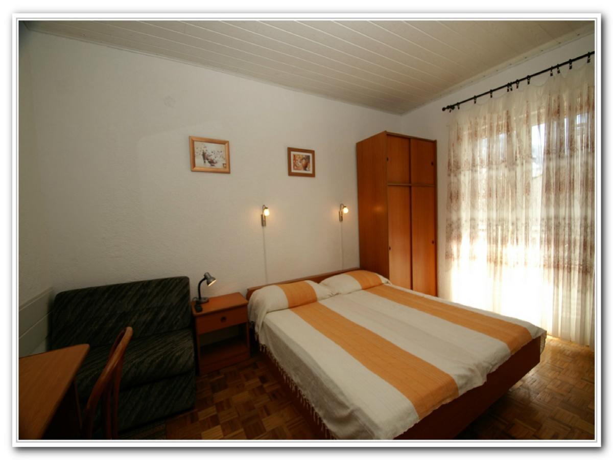 Apartments Miranda Sea & Nature Makarska Exterior photo