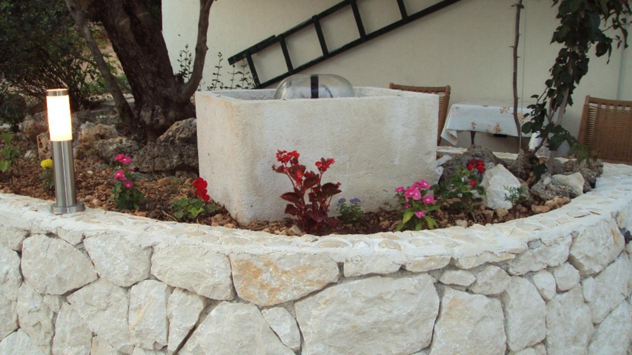Apartments Miranda Sea & Nature Makarska Exterior photo